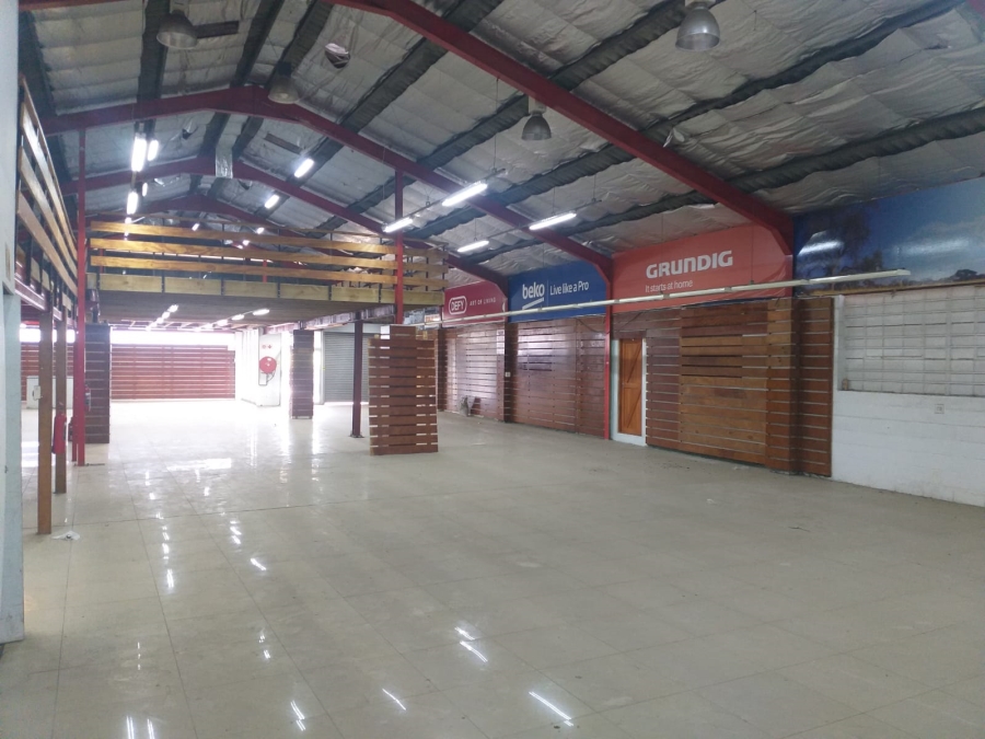 To Let Commercial Property for Rent in Oakdale Western Cape